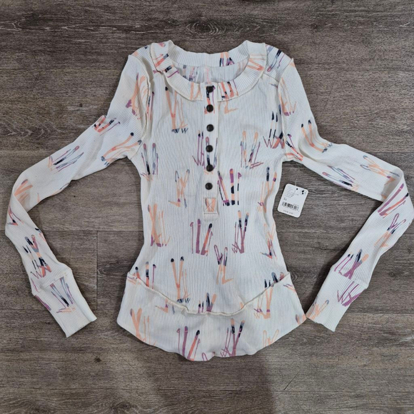 Free People Tops - Women's Free People Long Sleeve Tee XS White Multicolor Ribbed Henley